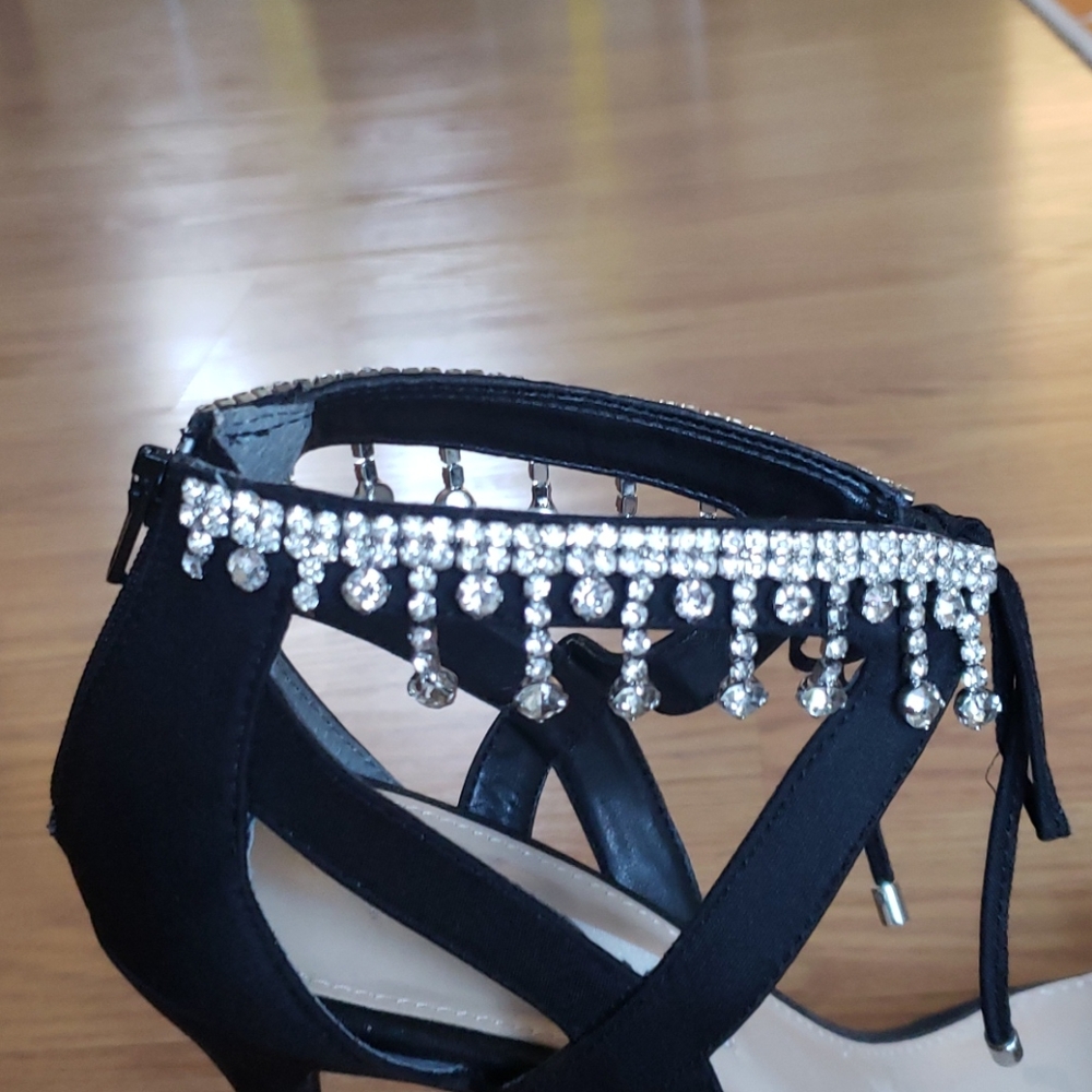 Heels - Picture 8 of 10